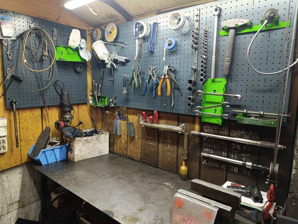 Слесарная зона